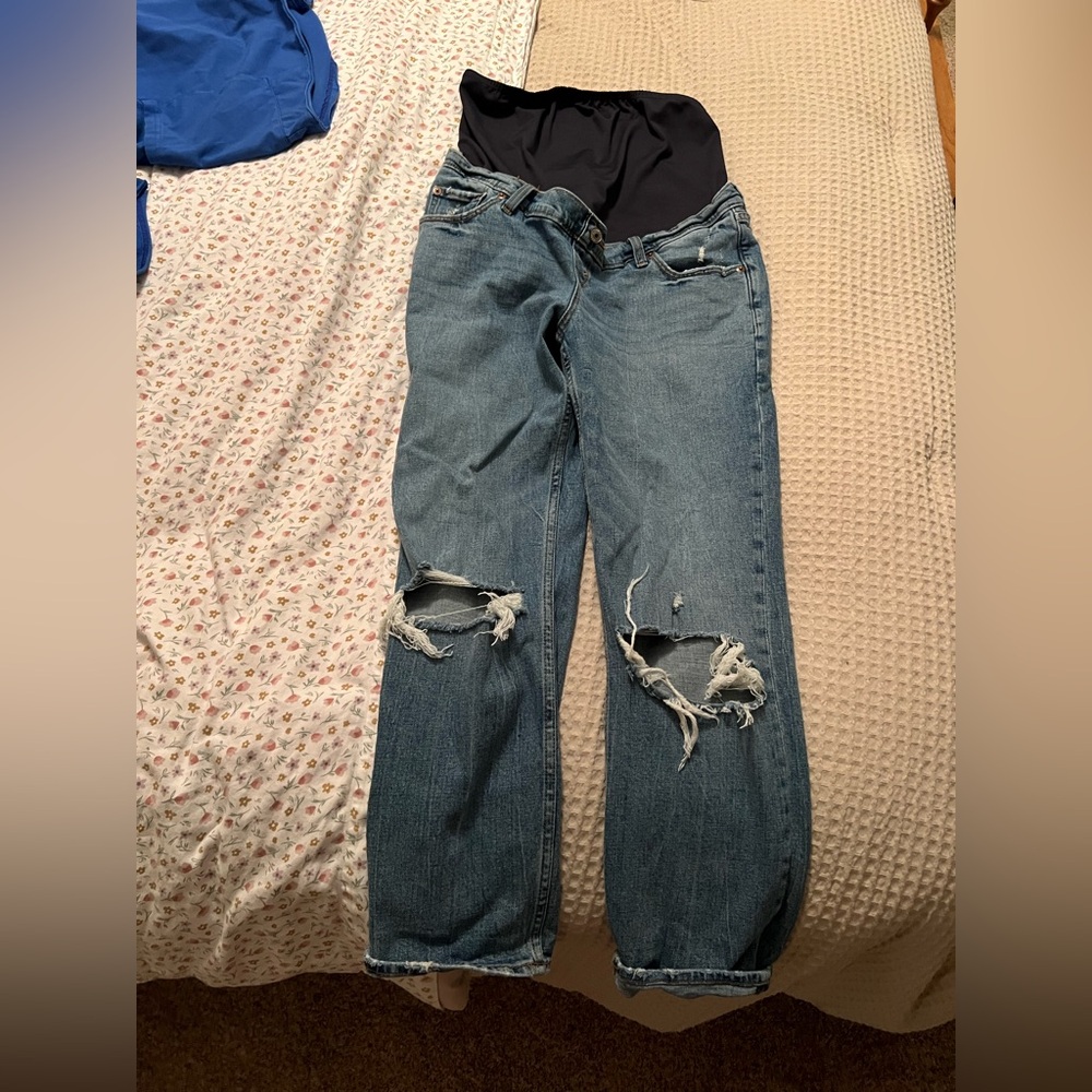 Women's Distressed Blue Jeans